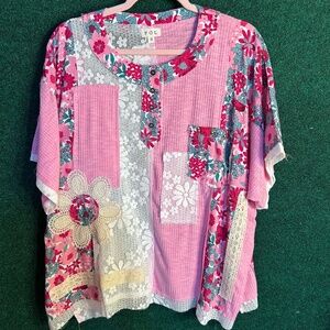 🔥 028 NWOT POL Pink Floral Lace Crochet Top FIRM